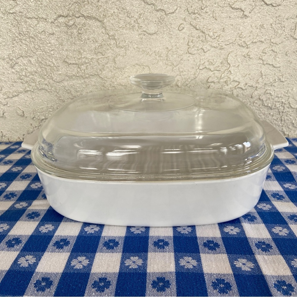 Vintage White Corning Ware 10” Cooker M-10-GR-B with Domed Lid